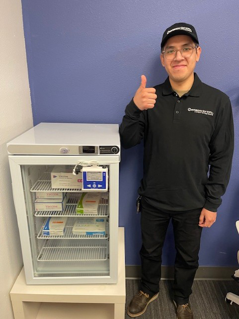 SensoScientific employee gives a thumbs up
