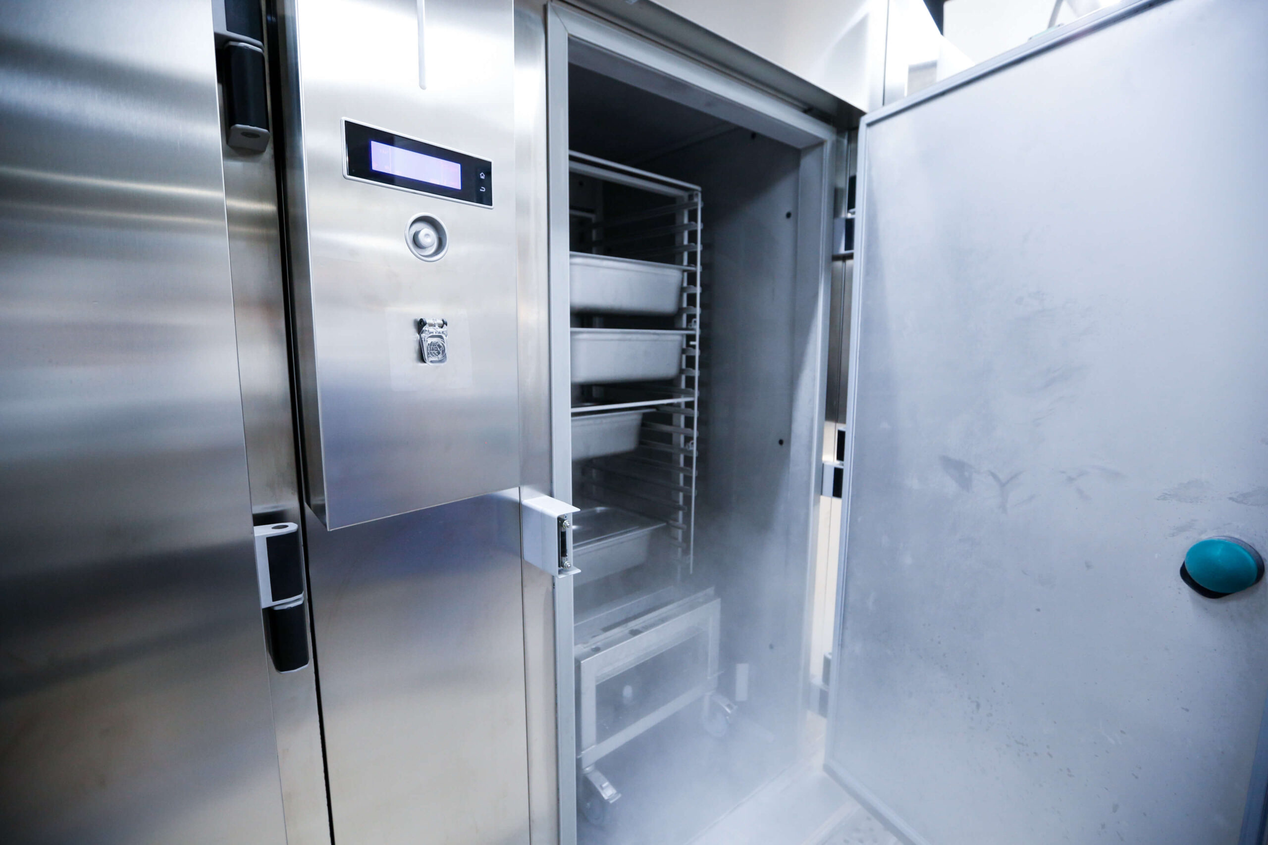 Walk-In Cooler and Freezer Monitor System